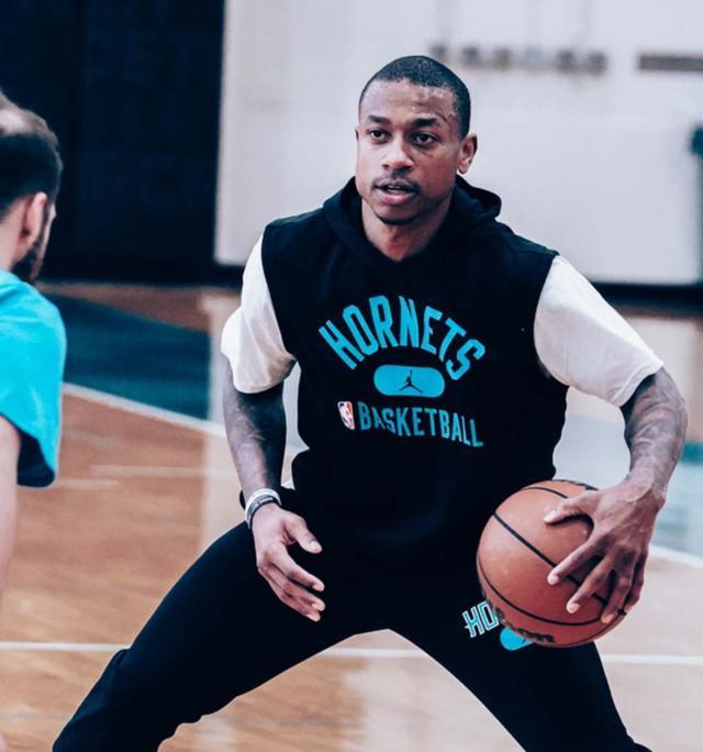 而塔克正是 而塔克正是