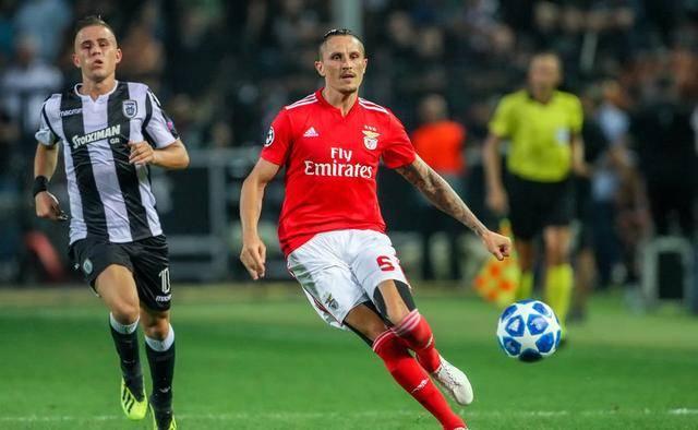 无数球员不 无数球员不